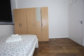 Beautiful 2 beds Woolwich Central Apt