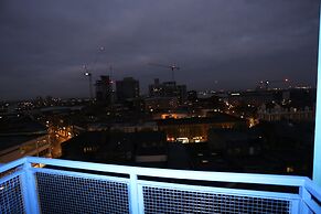 Beautiful 2 beds Woolwich Central Apt