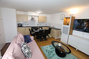 Beautiful 2 beds Woolwich Central Apt
