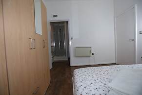 Beautiful 2 beds Woolwich Central Apt