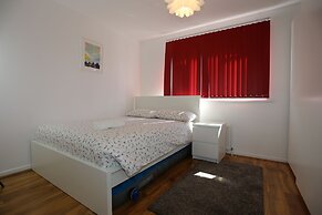Beautiful 3 Beds House - Thamesmead