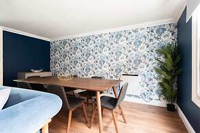 The Old Station House - Stylish & Central 2bdr Apartment