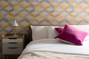 The Old Station House - Stylish & Central 2bdr Apartment
