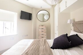 The Soho Loft - Elegant & Modern 1bdr in Soho