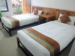 Full Moon Guest House