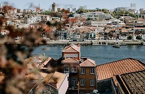 Exmo Hotel by Olivia