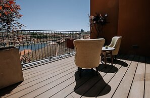 Exmo Hotel by Olivia