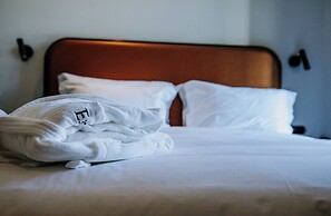 Exmo Hotel by Olivia