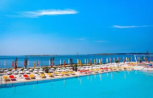 Arena Grand Kazela Camping Homes