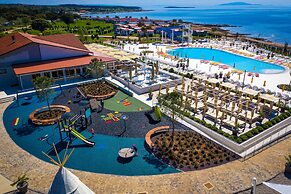 Arena Grand Kazela Camping Homes