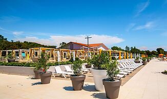 Arena Grand Kazela Camping Homes