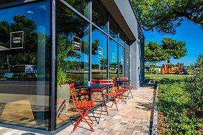 Arena Grand Kazela Camping Homes