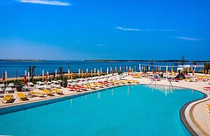Arena Grand Kazela Camping Homes