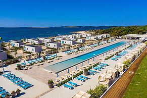 Arena Grand Kazela Camping Homes