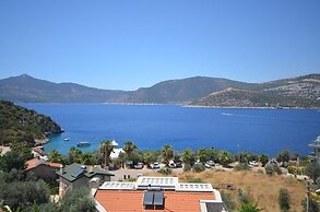 Villa Yali 2 by Villalarim