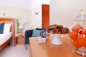 Piccadilly Suites and Rooms