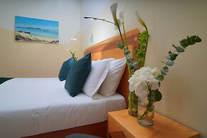 Piccadilly Suites and Rooms