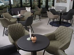Hotel Cubis
