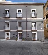 Cagliari Marina Guesthouse & Lounge
