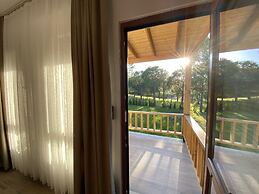 Elyada Konuk Evi (+8 Yaş )