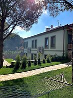 Elyada Konuk Evi (+8 Yaş )