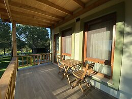 Elyada Konuk Evi (+8 Yaş )