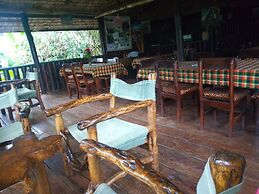 Bwindi View Lodge & Camp Site