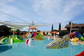 Concorde Luxury Resort & Casino & Convention & SPA