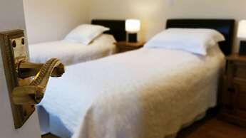 Milton's Country Lodge