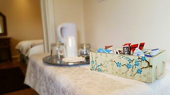 Milton's Country Lodge