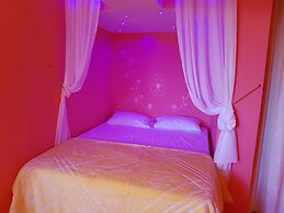 The golden brown luxury guesthouse