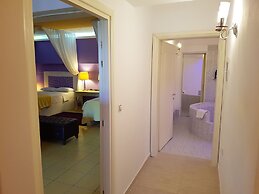 The golden brown luxury guesthouse