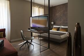 Della Spiga Suites by Brera Apartments