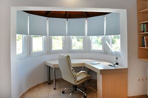 Orestis Suites