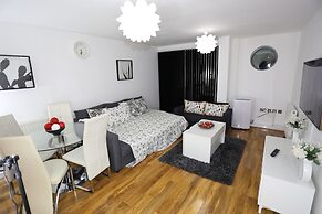 2 bed Riverview Bridge House Apartment