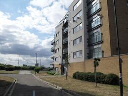 2 bed Riverview Bridge House Apartment