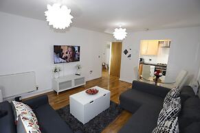 2 bed Riverview Bridge House Apartment