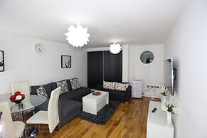 2 bed Riverview Bridge House Apartment