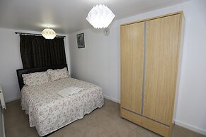 2 bed Riverview Bridge House Apartment