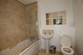 2 Beds Riverview Tideslea Apartment