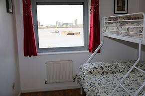 2 Beds Riverview HillHouse Apartment