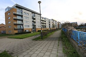 2 Beds Riverview HillHouse Apartment