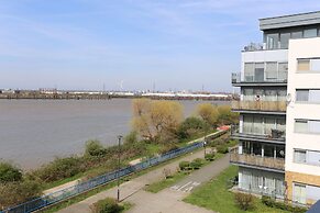 2 Beds Riverview HillHouse Apartment