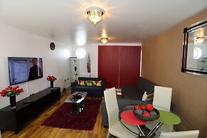 2 Beds Riverview HillHouse Apartment