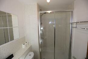 2 Beds Riverview HillHouse Apartment