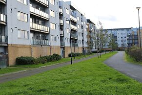 2 Beds Riverview HillHouse Apartment