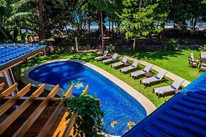 Blue Jewel Oceanfront Private Villa