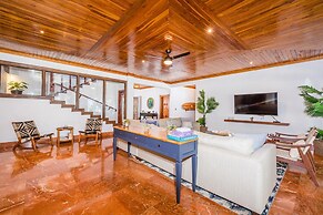 Blue Jewel Oceanfront Private Villa