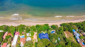 Blue Jewel Oceanfront Private Villa