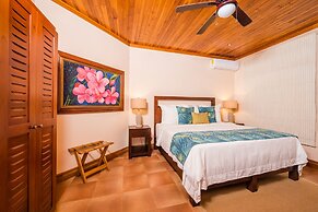 Blue Jewel Oceanfront Private Villa